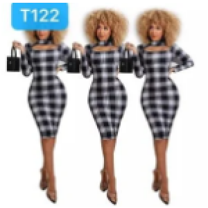 Roupa, cabelos e acessórios