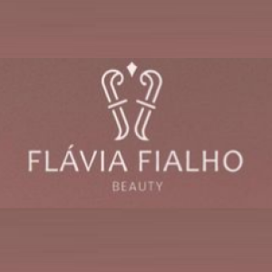 Flávia Fialho Formadora de unhas