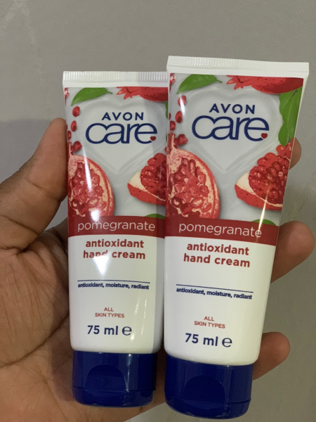 AVON - Artigos disponíveis para entrega imediata Peça o catálogo para poder escolher os artigos disponíveis