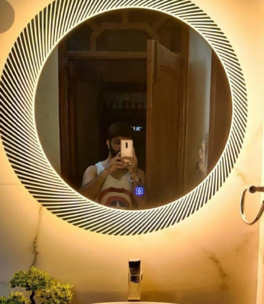 Espelhos led disponíveis para entrega imediata. Dimensões redondos 70cm de diâmetro.