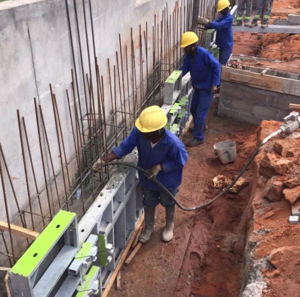 SERVIÇOS DE CONSTRUÇÃO