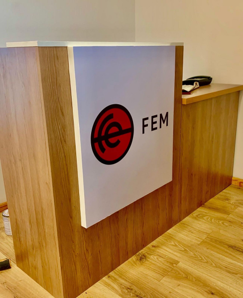 Mobiliário de Escritório - Feitos e Montados ma Cidade da Beira📍 Preços Sob-Medidas