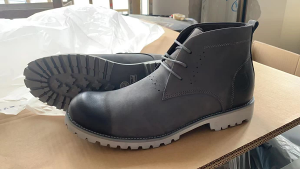 SAPATOS _ BOTAS DE CABDAL