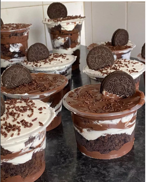 Bolo no pote grande-120