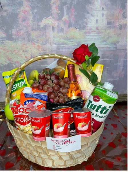 Cestas 🧺 Cestas de pequeno almoço e diversas Preços variam de : 20 mil em diante dependendo do conteúdo dentro da cesta