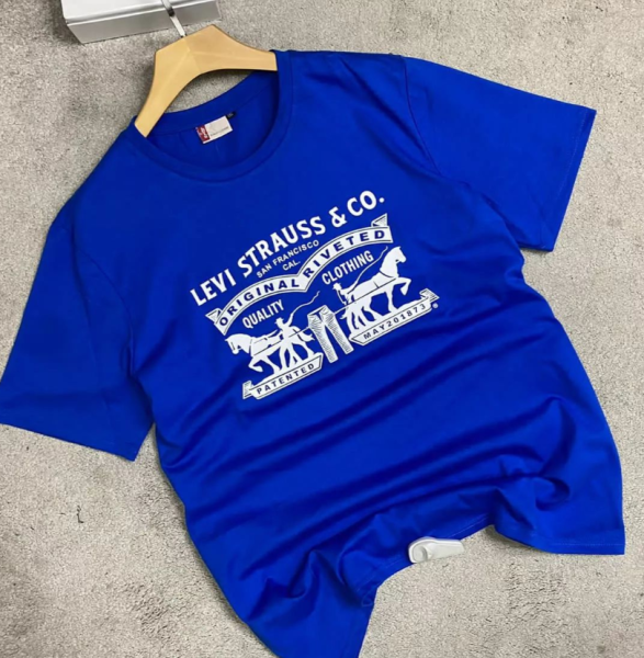 LEVIS T-SHIRT DISPONÍVEL SIZE: S a 2XL PREÇO: 1.850 MT