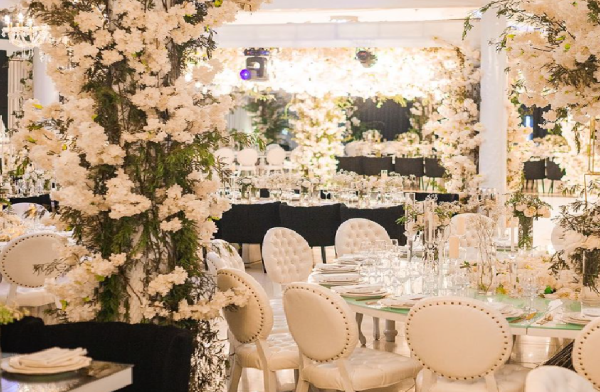 SERVIÇOS DE DECORAÇÃO