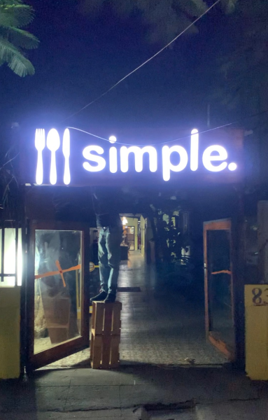 Reclame 3D Luminoso • O reclame 3D luminoso é feito com base metálica e letras em acrílico