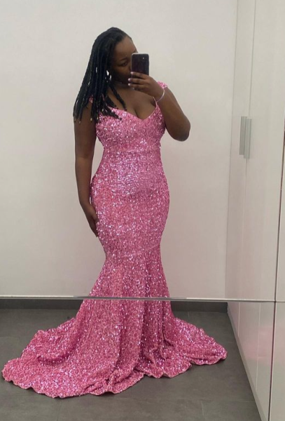 Vestido disponível para aluguer ✨  Tamanho M - 3500 mts