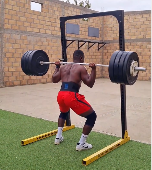 Hipertrofia Muscular • Condicionamento Físico • PT & Aulas em grupo