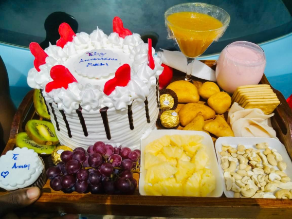 Cafés com bolo 2 2700,00 MZN