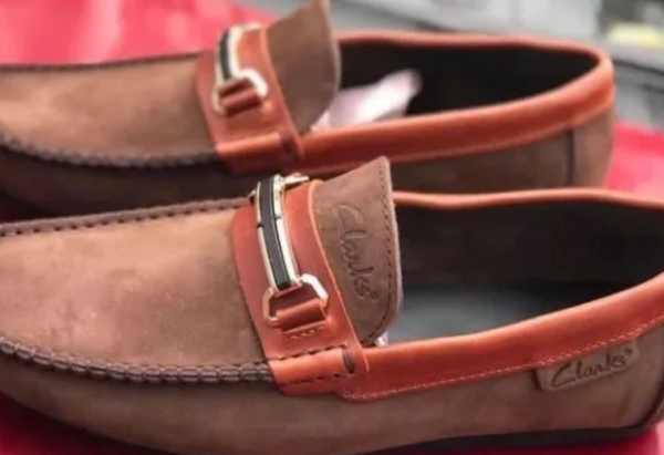 Sapato whats & call.