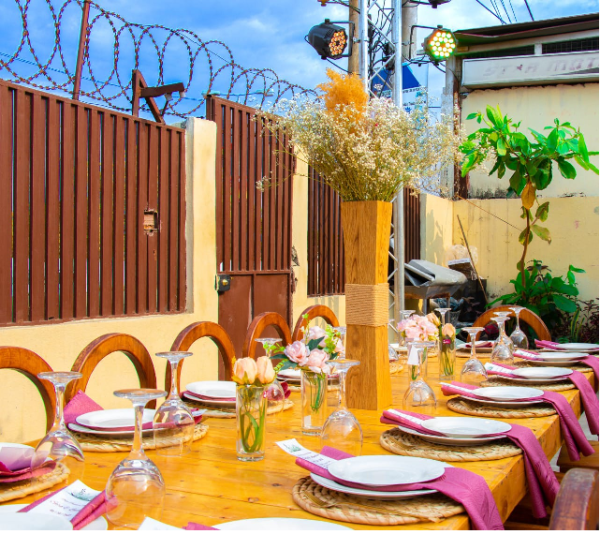 SERVIÇOS DE DECORAÇÃO