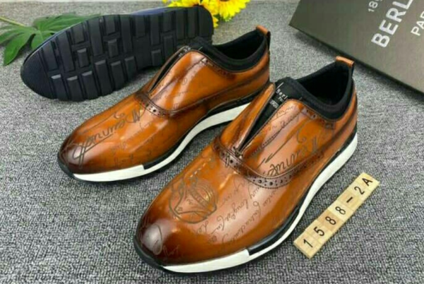 Disponível para Encomenda e para Entregas Imediata