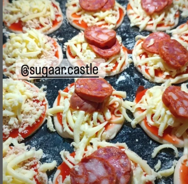 Mini pizza: Frango e choriço