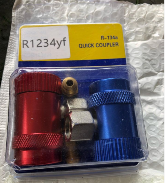 Adaptadores para carros com o novo Refrigerante