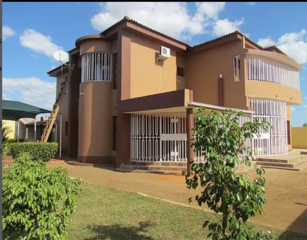 SERVIÇOS DE CONSTRUÇÃO