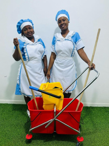 Produção de Fardamentos de Trabalho e Fornecimento de acessórios.