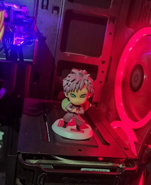 Tobi figure: 200 meticais Gaara figure: 200 meticais