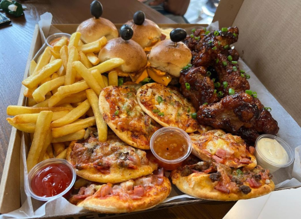 SERVIÇOS DE ALIMENTAÇÃO