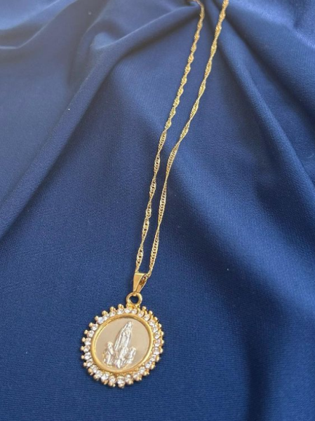 Designação: F1 Disponibilidade: por encomenda Preço: 2800 meticais Em caso de indisponibilidade