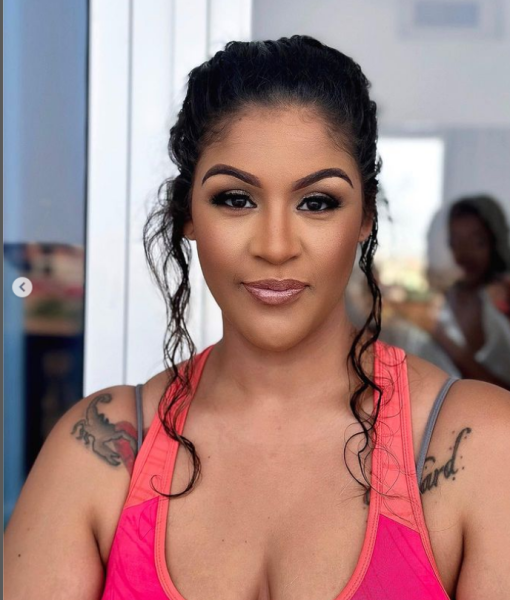 SERVIÇOS DE MAQUIAGEM