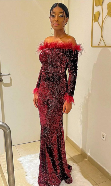 Vestido disponível para aluguer e venda