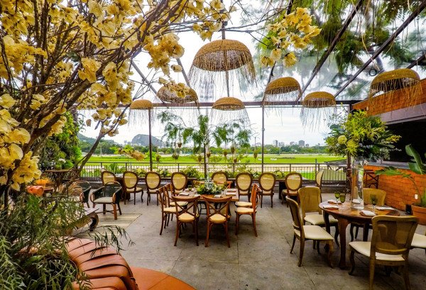 SERVIÇOS DE DECORAÇÃO