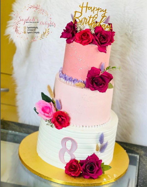 Bolos para aniversários 3 Andares