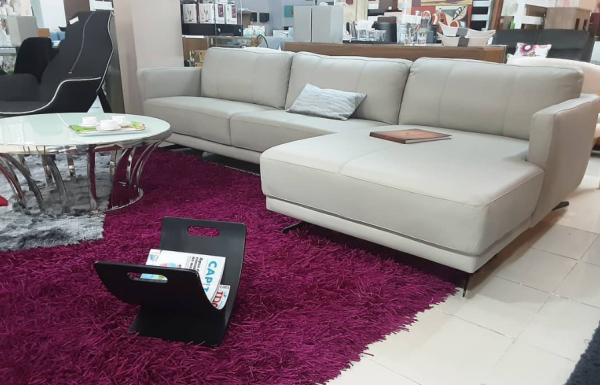 Sofá em pele por encomenda