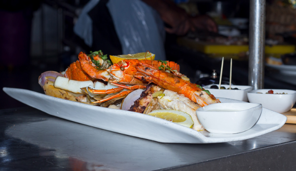 SERVIÇOS DE ALIMENTAÇÃO