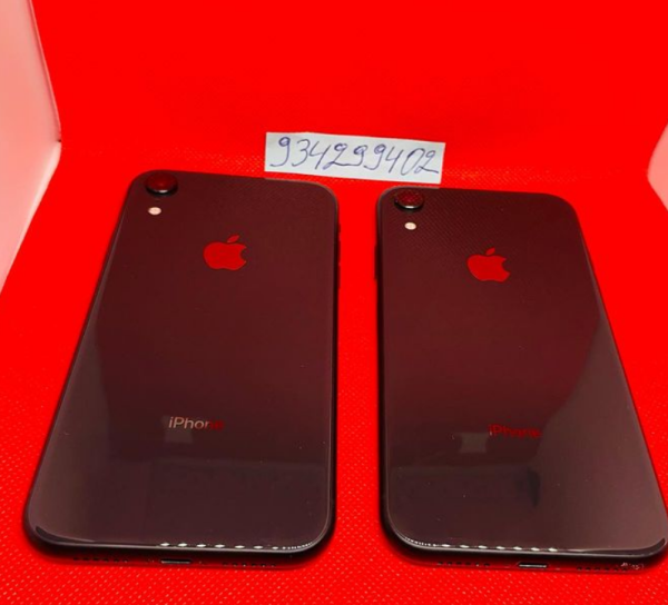 2 Peças Disponíveis Apple IPhone XR 🇺🇲 Estado: Semi novo🇺🇲