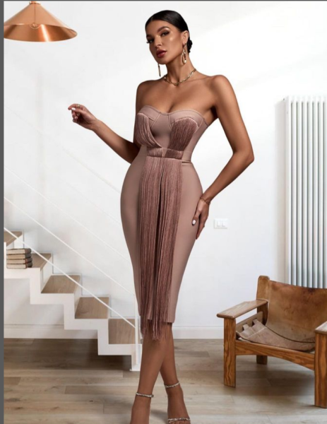 Vestido 49.000,00 kz