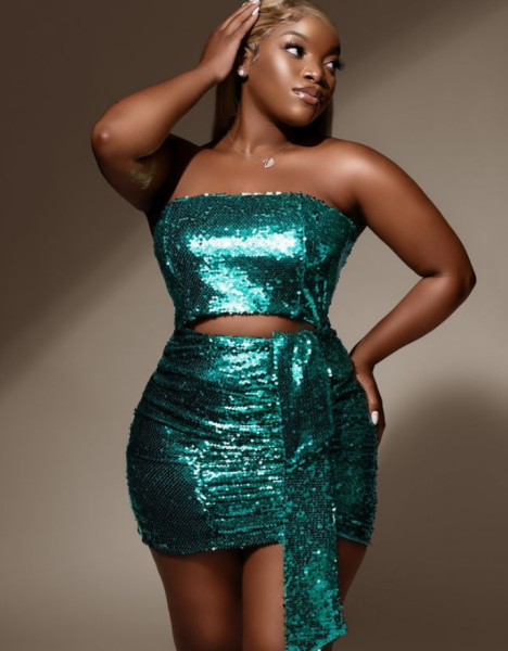 Vestido disponível para aluguer 😍 Tamanho M/L 1000mts