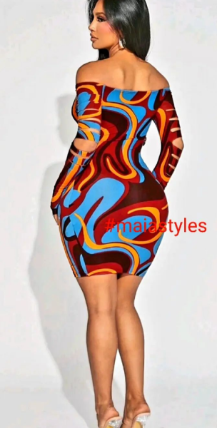 Disponível para entrega imediata 🚨🚨🚨🚨tamanho S, M 🚨🚨🚨🚨Preço 16 000 00kzs