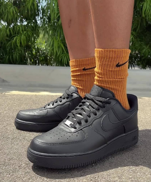 Nike Air Force (1) one black. sizes: 36/44 20.000kzs