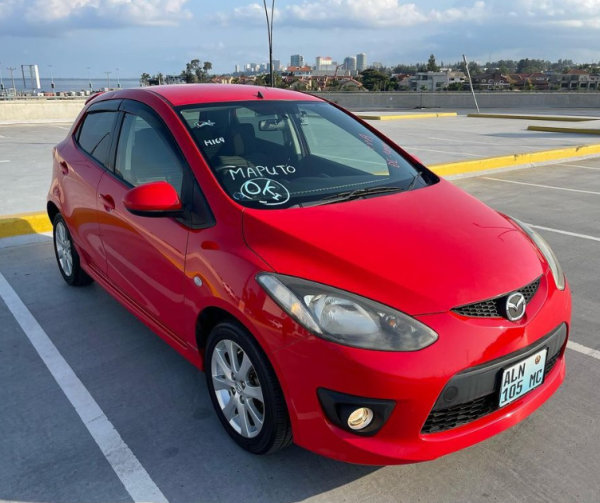Mazda Demio Recém importado do Japão Full Body Kits 23.000 KM
