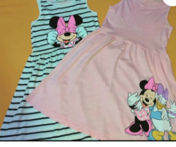 Conjunto de 2 vestidos H&M disponível tamanho 5-6 anos