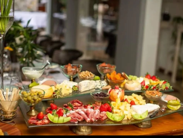 FESTAS E SERVIÇOS DE DECORAÇÃO