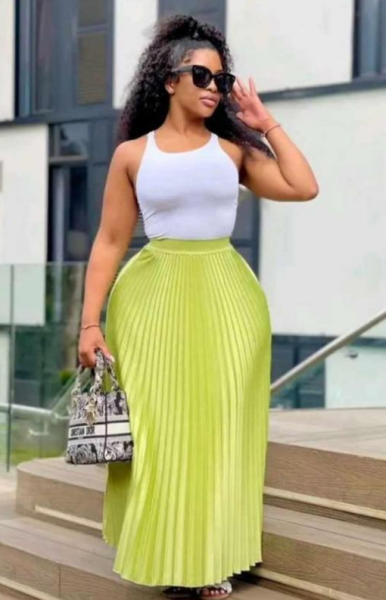 Saia disponível Várias cores 💲1100