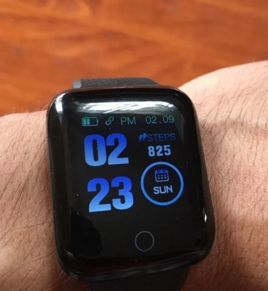 Smart Bracelet no pulso! 💪🏽🔥 Aprimore o seu estilo