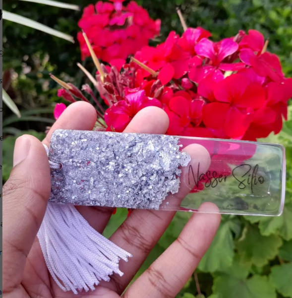 Marca-páginas transparente-prata