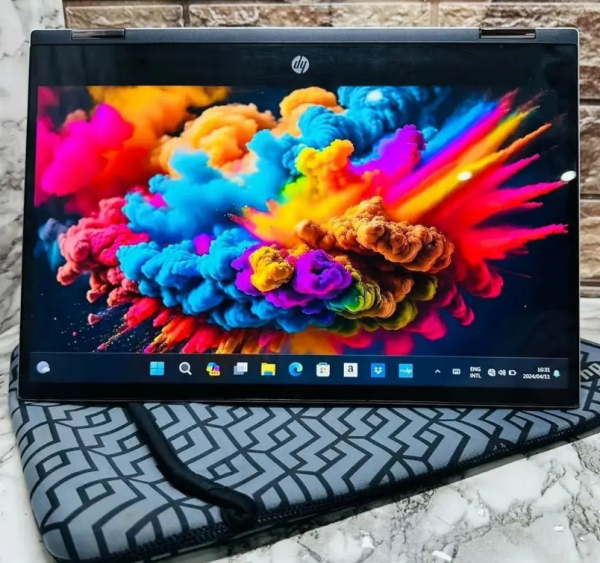 HP Pavilion 11th Geração Processor: Intel(R) Core(TM) i5-1155G7 CPU 2.40GHz (8CPUS), Memory: 8GB RAM Disc: 512GB SSD