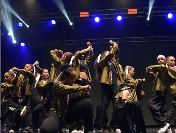 Ballet Clássico, ballet Contemporâneo, jazz, street jazz, street dance e sapateado