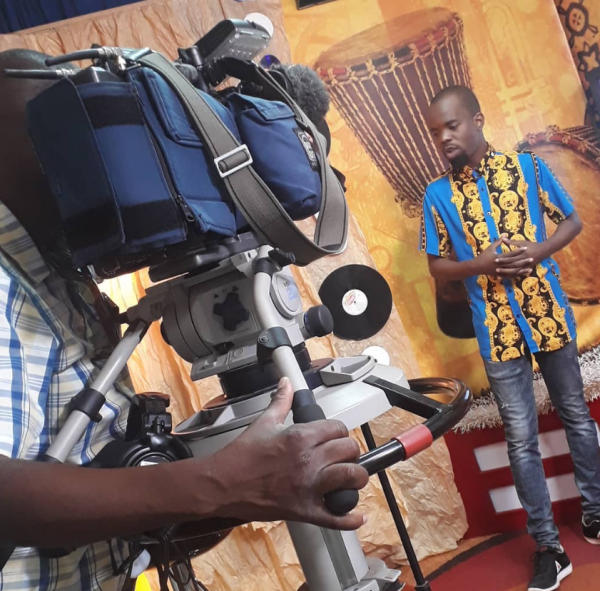 SERVIÇOS AUDIO VISUAIS