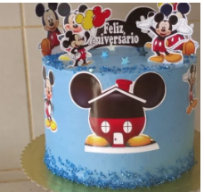 Bolo infantil 2000,00 MTn Preços variam consoante tamanho