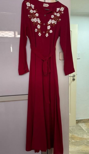 Vestido manga longa Tamanho: S Preço: 1000