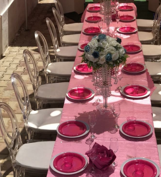 SERVIÇOS DE DECORAÇÃO E ALIMENTAÇÃO