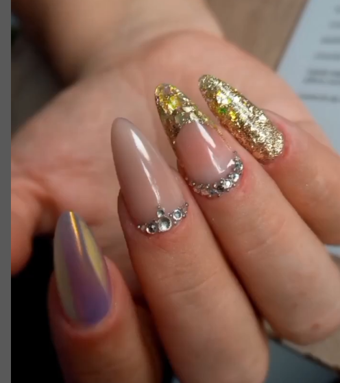 SERVIÇOS DE BELEZA _  MANICURE