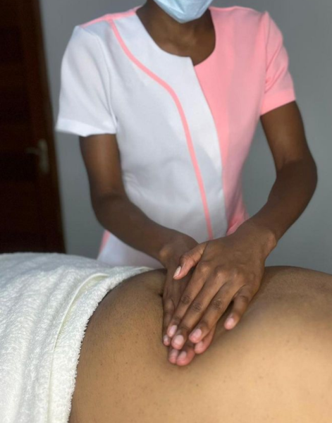 Massagem para secar barriga